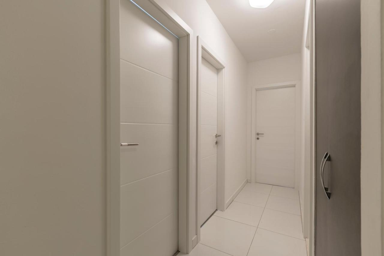 Pujanke - Large 3 Bedroom Apartment Split