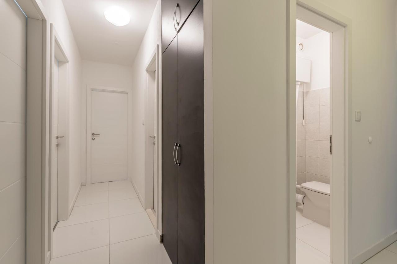 Pujanke - Large 3 Bedroom Apartament